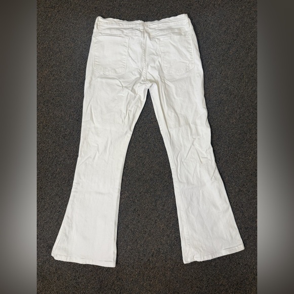 FRAME Denim -Le High Flare Jeans, White,  Women’s Size 32 - Picture 3 of 14